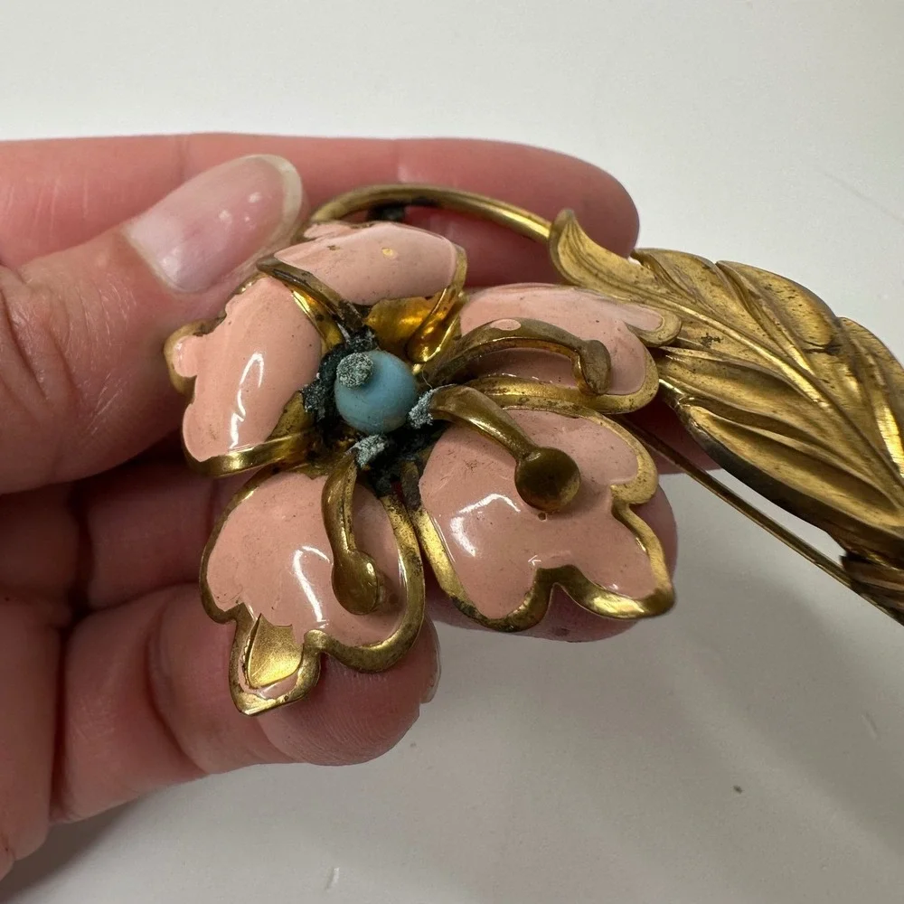 Vintage Pink Enamel Flower Brooch Gold‎ Tone Leaf Blue Bead Pin Spring Romantic